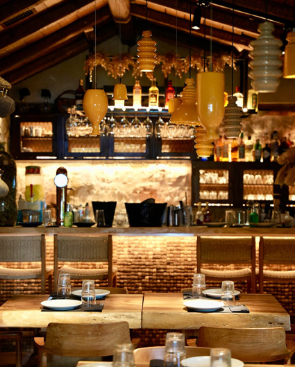 lefkes-galatsi-restaurant-about 1